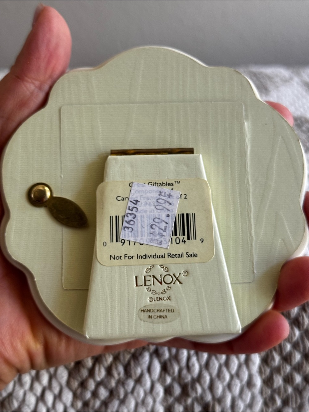 Lenox set of two porcelain gold trim picture frames NEW - Picture 3 of 5